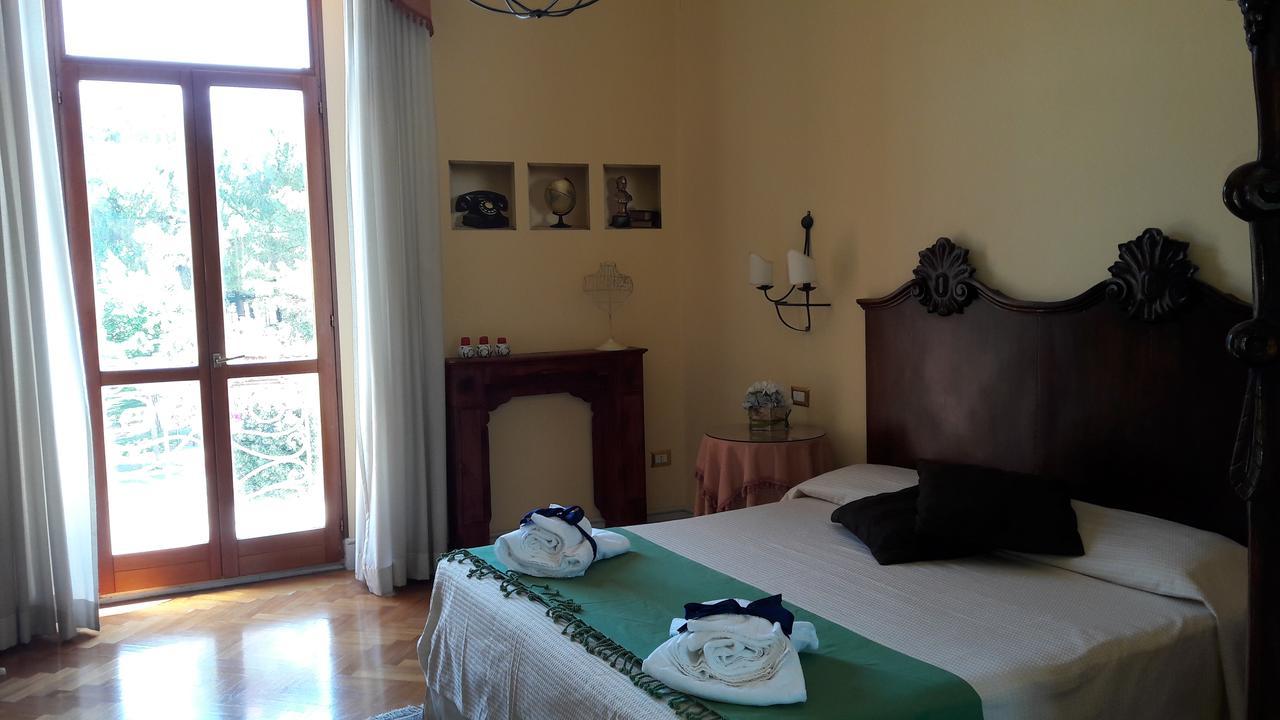 B&B Casa Laviano เมลฟิ ภายนอก รูปภาพ