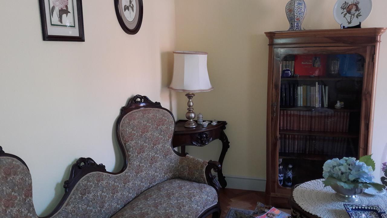 B&B Casa Laviano เมลฟิ ภายนอก รูปภาพ