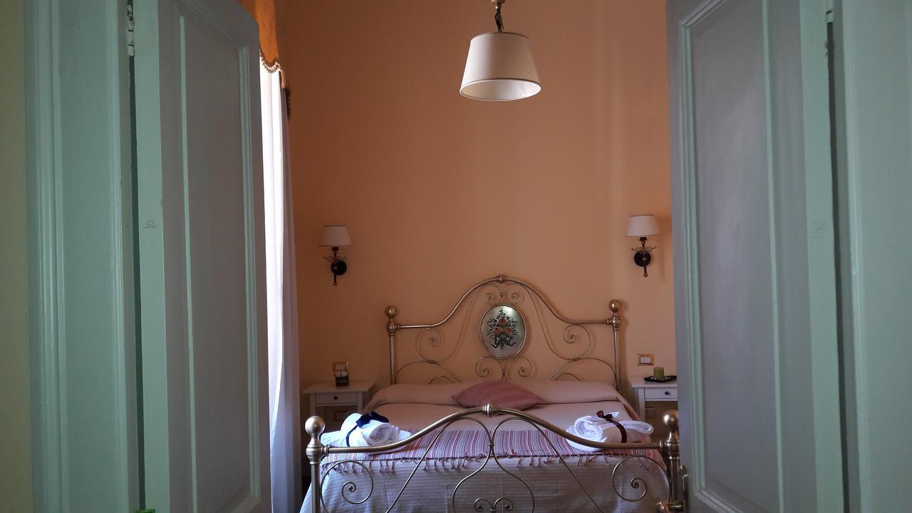 B&B Casa Laviano เมลฟิ ภายนอก รูปภาพ